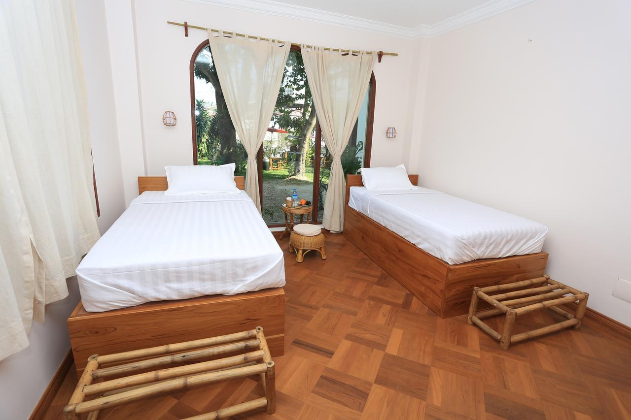 Mango Hill Inn Yangon Esterno foto