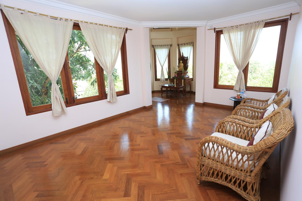 Mango Hill Inn Yangon Esterno foto