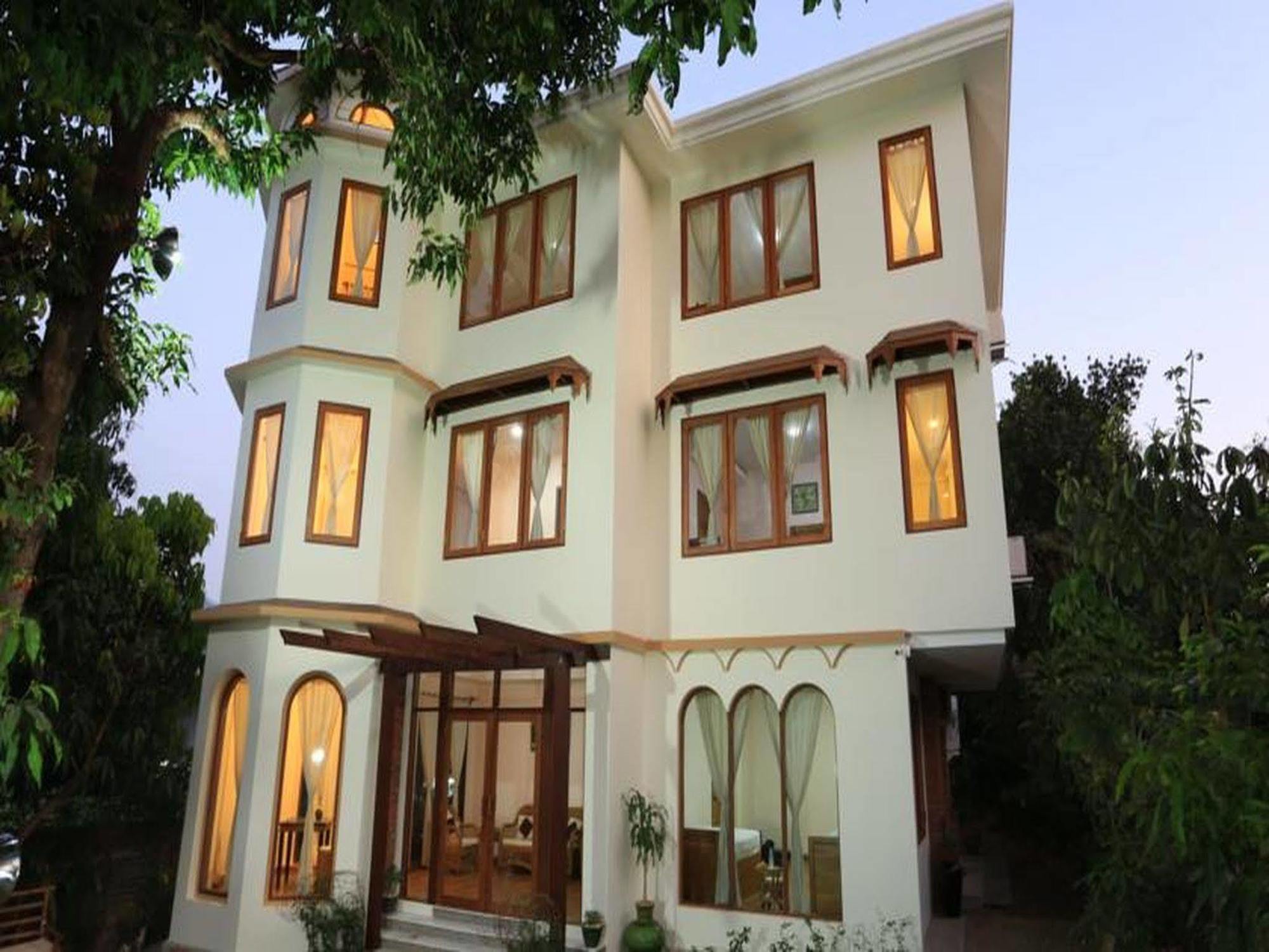 Mango Hill Inn Yangon Esterno foto
