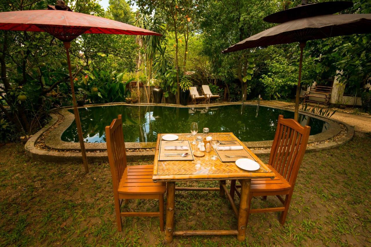 Mango Hill Inn Yangon Esterno foto