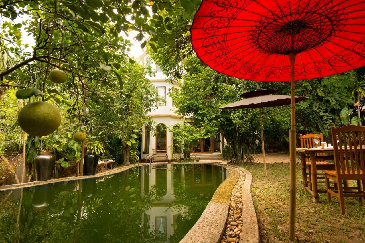 Mango Hill Inn Yangon Esterno foto